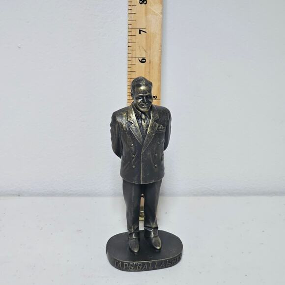 TAPS Gallagher Niagra University 1946-1968 Bobble Dobbies Figurine - Picture 7 of 8